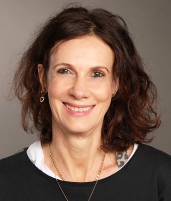 SVENJA UHRIG Svenja Uhrig